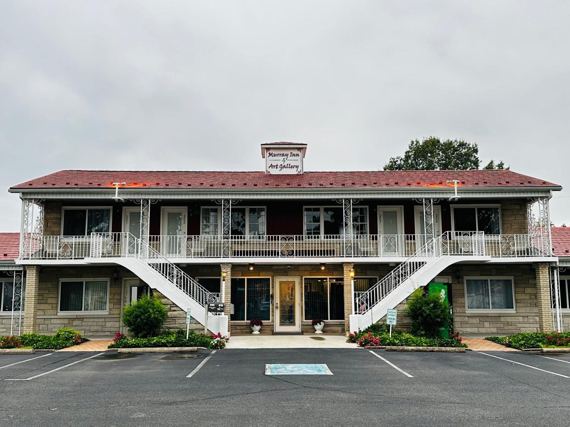 Murray Inn And Art Gallery Εξωτερικό φωτογραφία